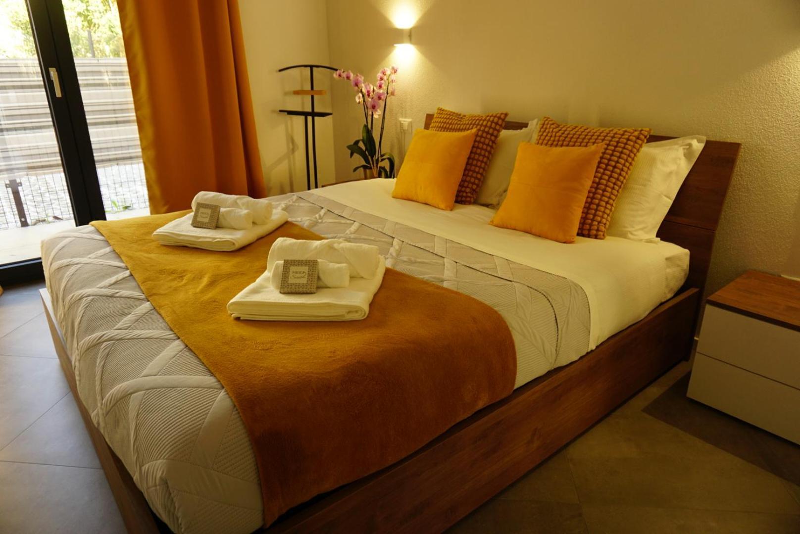 Elisa Apartments B - In Front Of The Walls Of Lucca Exteriér fotografie